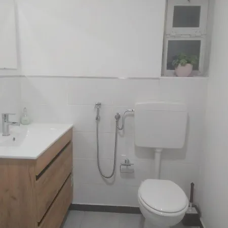 Ginjals-67 Ferienhaus